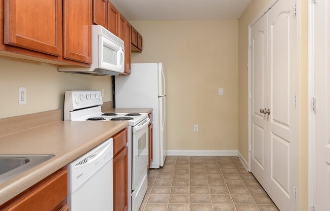 Largest 3 Bedroom 2 Bath Available $1,599/mo - $0-Deposit