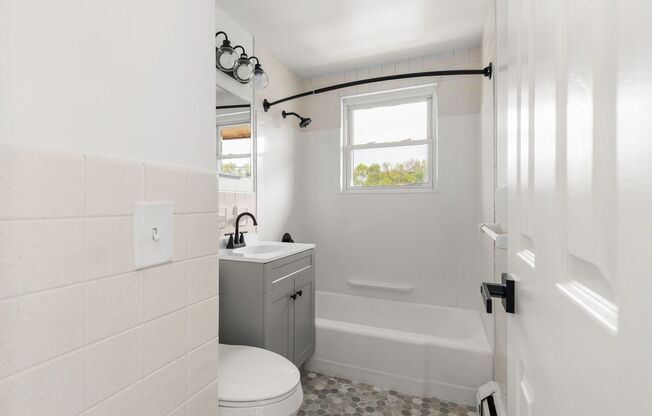 2 beds, 1 bath, 983 sqft, $1,500, Unit 109-1