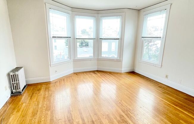 120 (2206 Greenwich/3201 Fillmore)