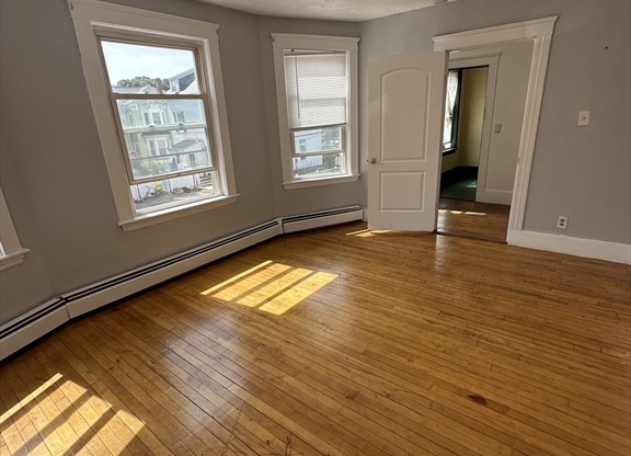 10 PORTER ST