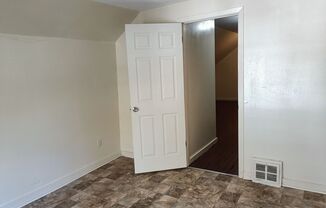 3 beds, 1 bath, $1,495