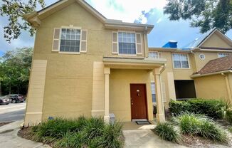 1 Bedroom / 1 Bath Condo in Gated Community, Available Now!