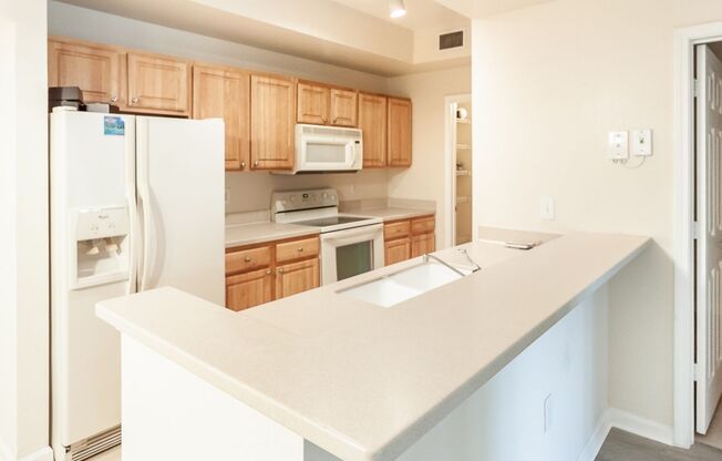 2 beds, 2 baths, $1,595