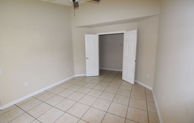 3 beds, 2 baths, $2,350