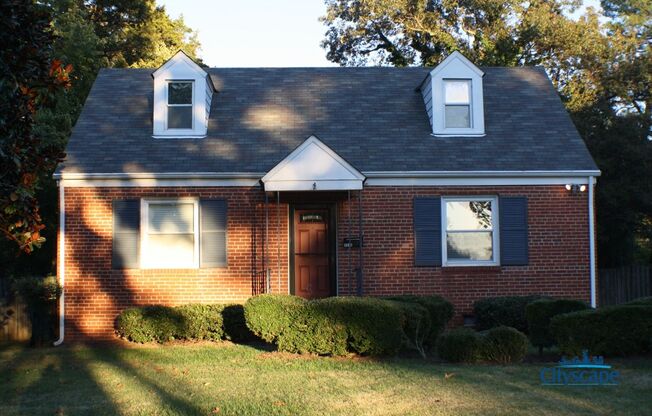 ADORABLE CAPE COD NEAR HENRICO DOCTORS HOSPITAL