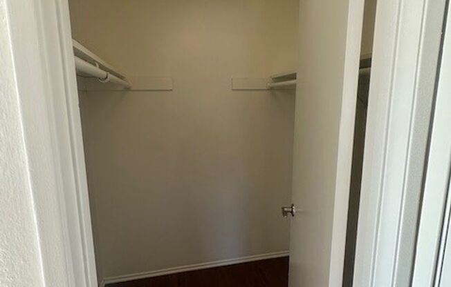 1 bed, 1 bath, 716 sqft, $2,050, Unit F015