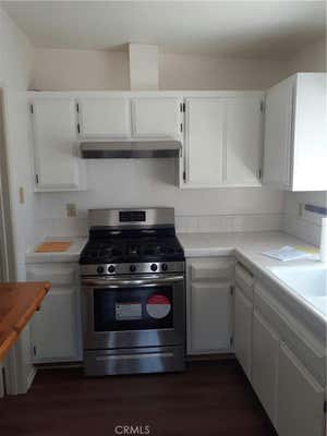 2 beds, 1 bath, 800 sqft, $2,300, Unit 3