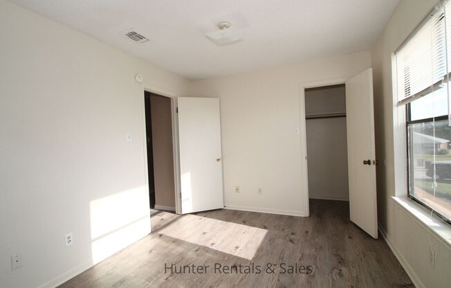 2 beds, 1.5 baths, $795