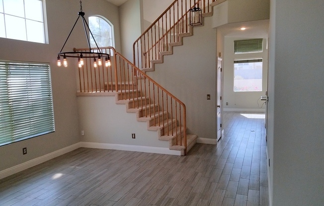 53 DESERT DAWN LN