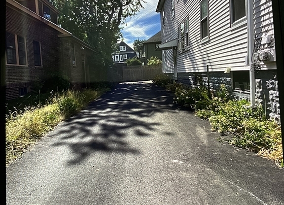 21 SUNNYSIDE AVE