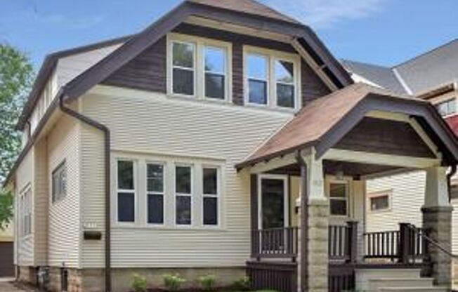 2135 N 62 ST