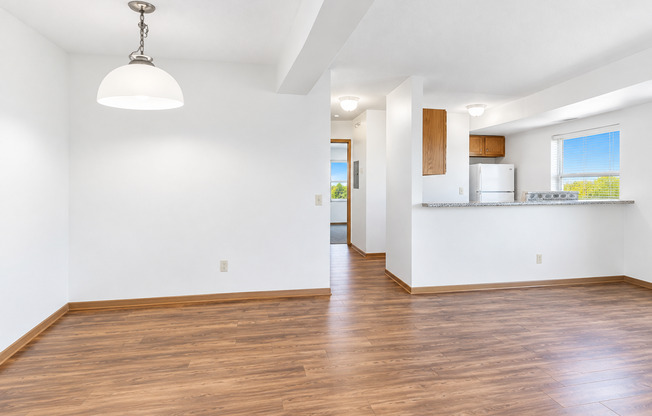 Charming Highland Park | Pet-Friendly Apartments Near Ford Parkway ~ Central A/C and Off Street Parking Available
