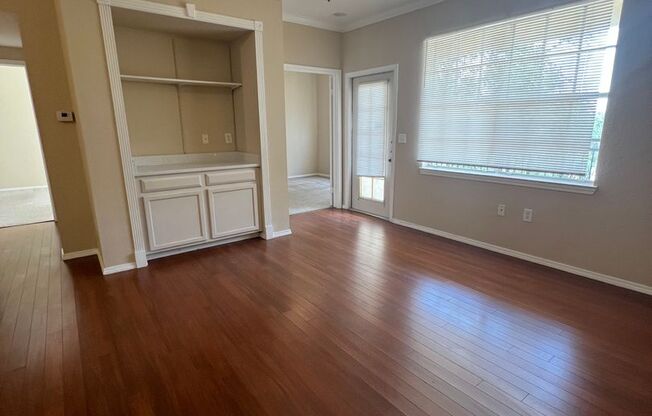2 BEDROOM 1 BATH CONDO REMODELED available FOR RENT Madison @Metrowest Area