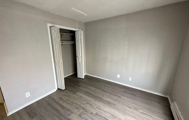 1 bed, 1 bath, 800 sqft, $750, Unit 1315 #9