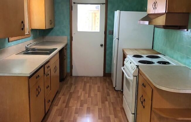 7237 SW Canyon Drive  ~ For Rent: Charming Duplex in Prime Location