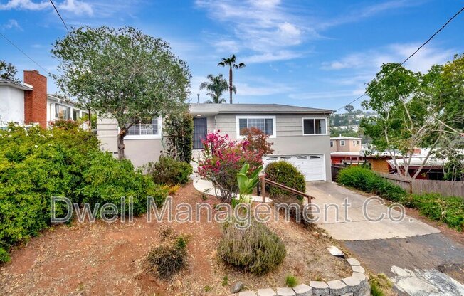 4661 LEE AVE