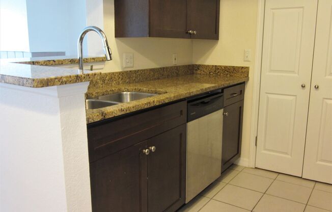 2 beds, 2 baths, $1,650, Unit # 514