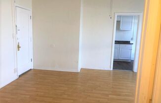 Studio, 1 bath, 400 sqft, $1,595, Unit 304