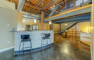 Huge Luxury 2 Story Condo with Private Rooftop Deck!