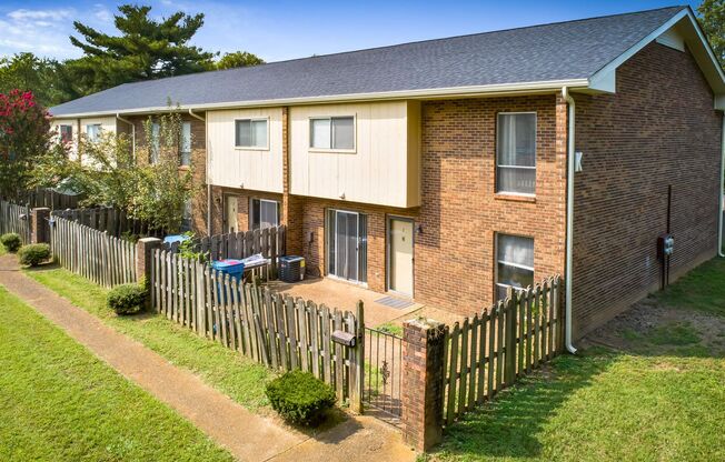 2 beds, 1.5 baths, 1,180 sqft, $1,325, Unit 532S