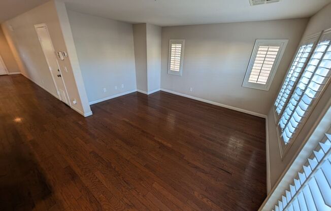 3 beds, 2.5 baths, $1,750