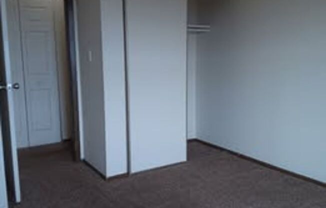 1 bed, 1 bath, 700 sqft, $944, Unit 3666F  Building # 7