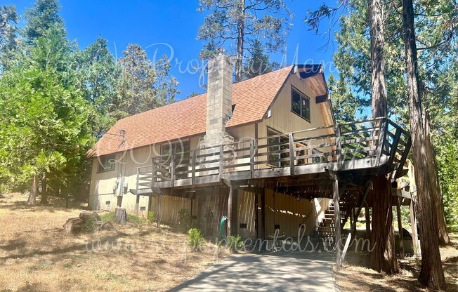 Cozy 3 Bed Mi Wuk Home Minutes from Lake & Slopes