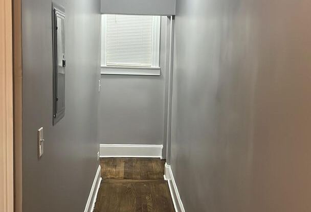 2 beds, 1 bath, $1,475