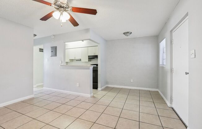 1 bed, 1 bath, 600 sqft, $1,049