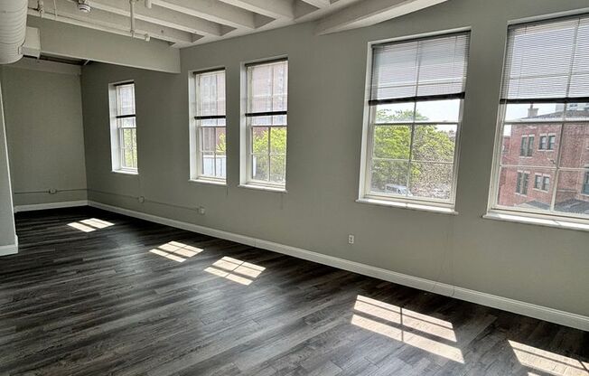 Studio, 1 bath, 579 sqft, $2,025, Unit 307A