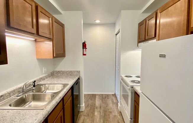 1 bed, 1 bath, 700 sqft, $1,095, Unit 209