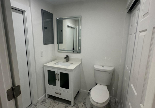 12411 sw 110th s canal st Rd Miami fl 33186