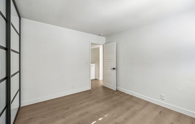 4 beds, 2 baths, $6,495