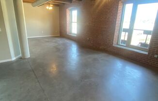 2 beds, 1 bath, 1,000 sqft, $1,250, Unit 303