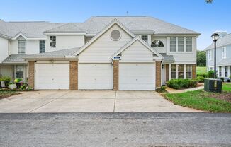 Ground Floor 2 Bed / 2 Bath with New Flooring