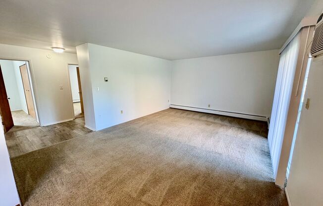 2 beds, 1 bath, 900 sqft, $1,295, Unit 56