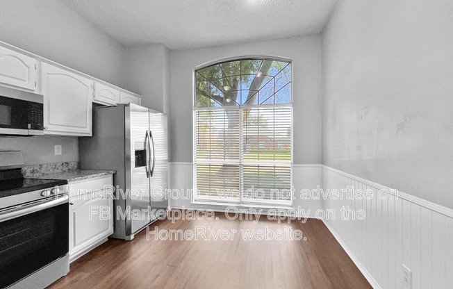 421 SURREY PL
