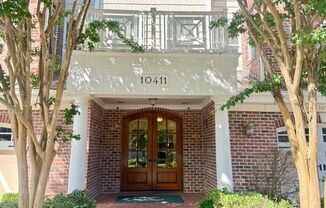 2 Bedroom | 2 Bathroom Corner Unit Townhome in Brier Creek