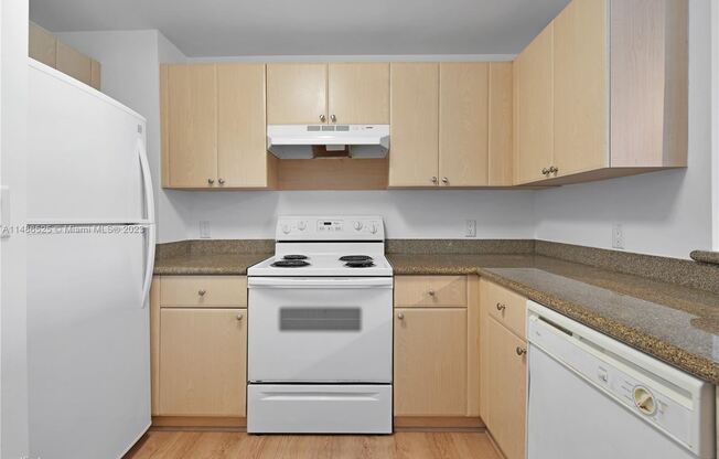 2280 SW 32nd Ave Apt 315