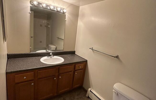 1 bed, 1 bath, 734 sqft, $1,350, Unit K05