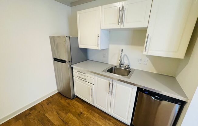 1 bed, 1 bath, $1,449, Unit Unit 121