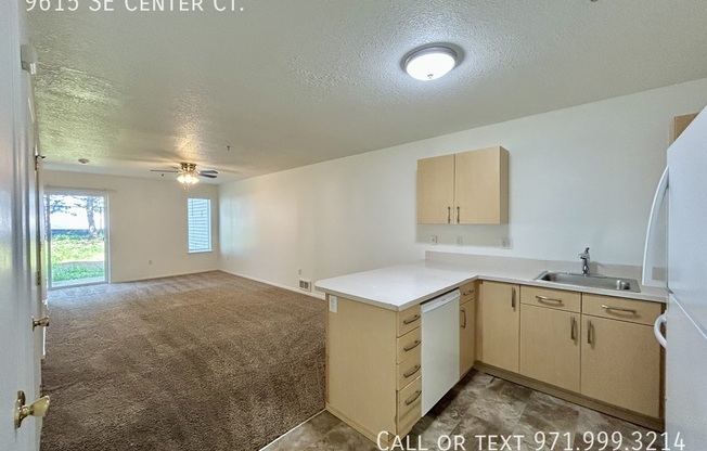 9615 SE CTR CT