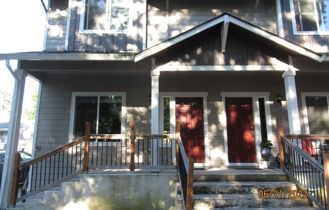Townhome-Style Duplex with Exceptional Outdoor Living – Walk to Old Town Sherwood