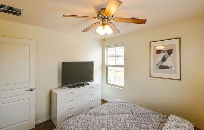 4 beds, 3 baths, $3,220, Unit # 129