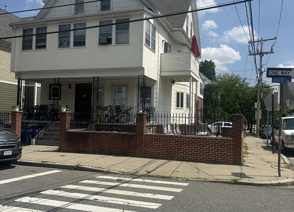 53 ROGERS AVE