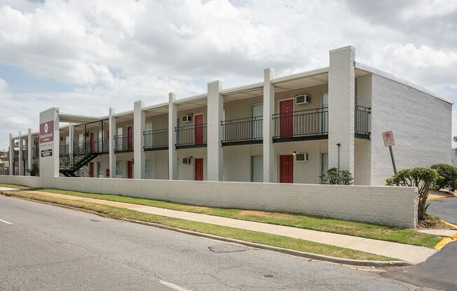 Meadowbrook Apartments