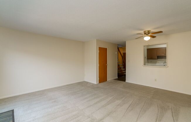 2 beds, 1.5 baths, $1,350, Unit 411 E Buttles Ave Apt. K