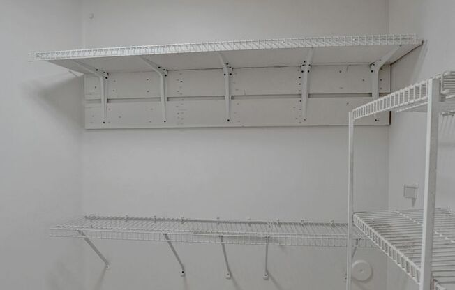 2 beds, 2 baths, $2,000, Unit APARTMENT 407