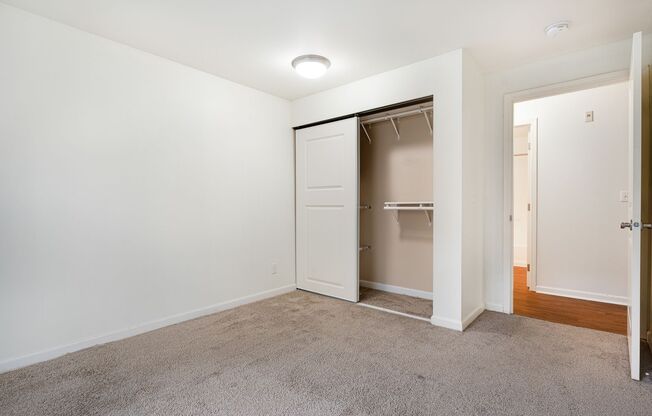 2 beds, 2 baths, 830 sqft, $2,295