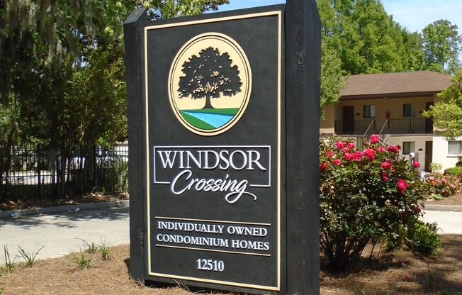 Move-In Ready 2 BR/ 2BA Condo on Southside close to Truman